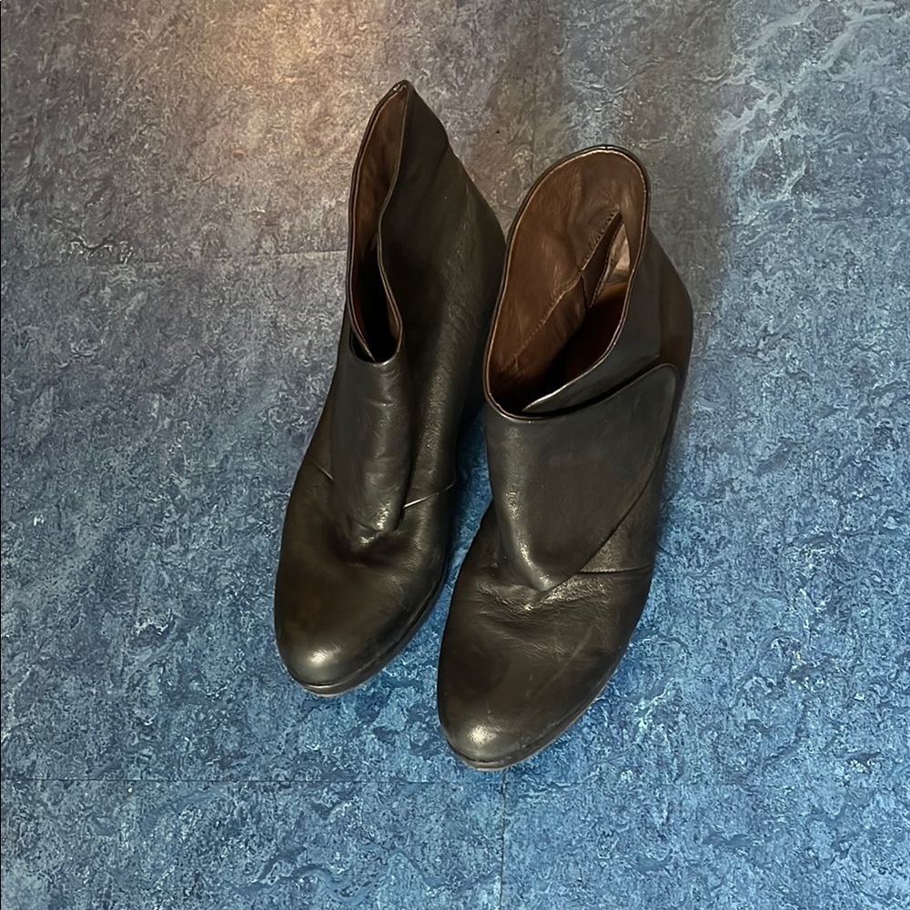 Stylish Black Leather Ankle Boots